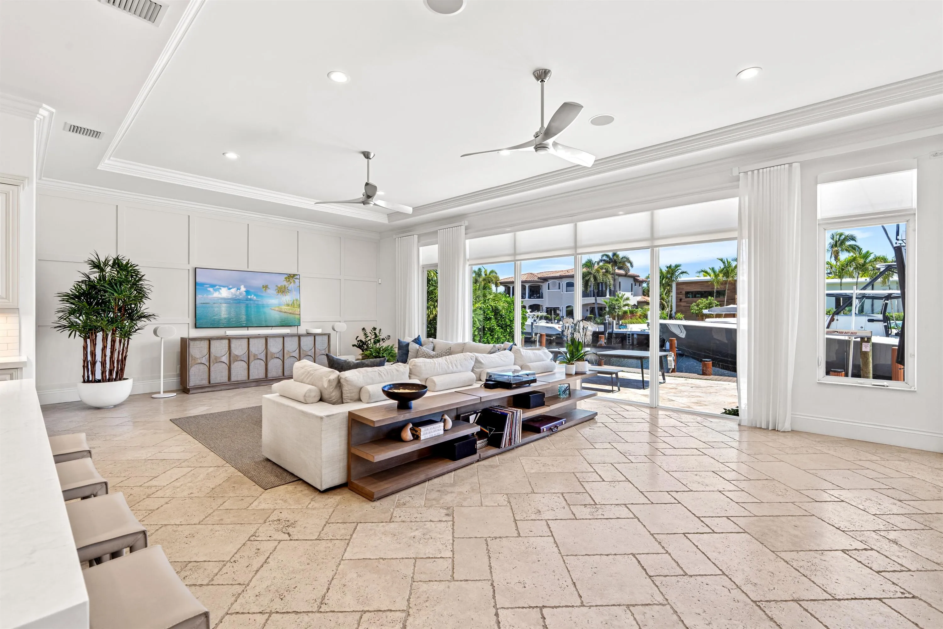 FAMILY_ROOM_ANGLE