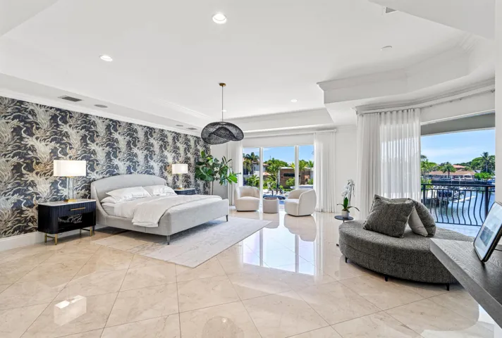 PRIMARY_BEDROOM_ANGLE