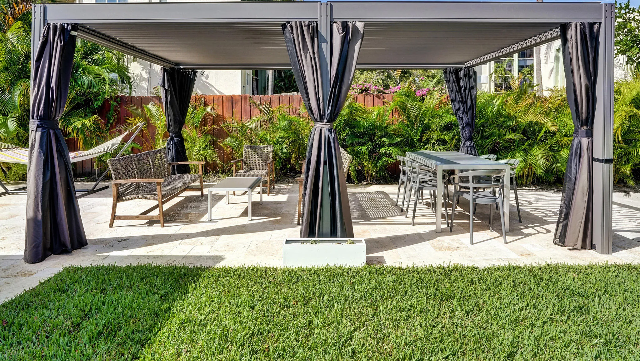 Oversized Pool Lounge Pergola