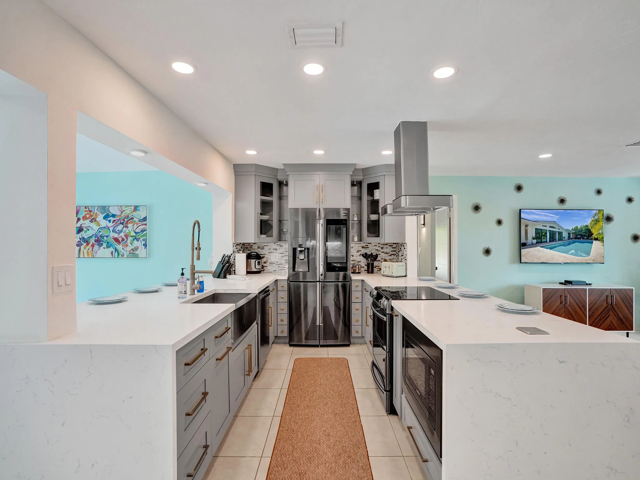 Spacious Open Kitchen