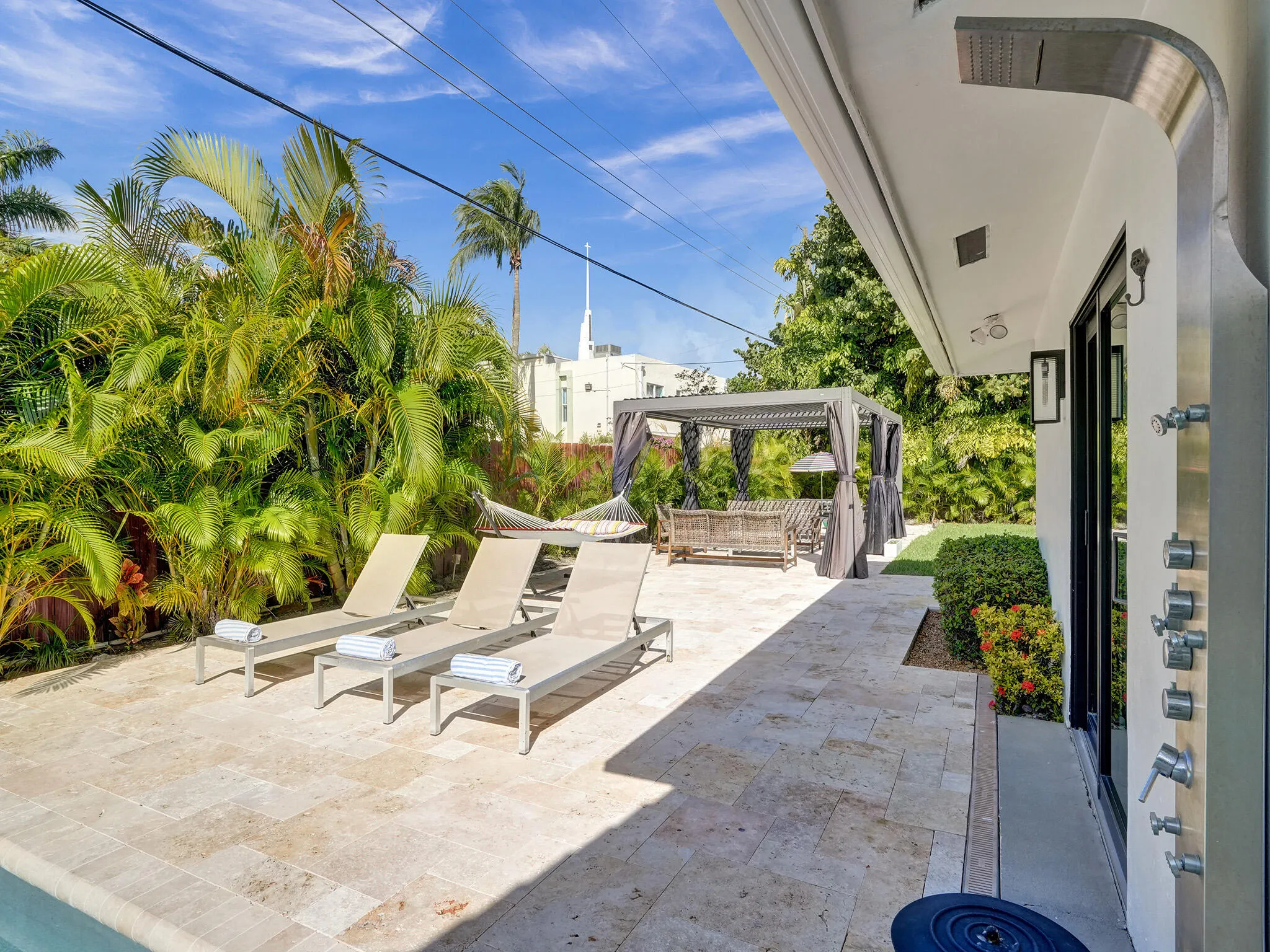 Pool Lounge Features Travertine Deck