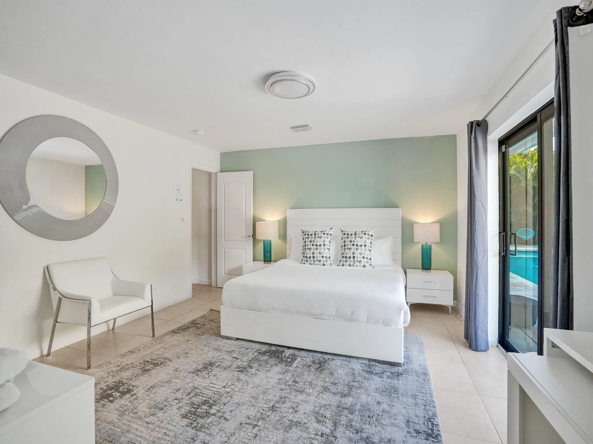 Master Bedroom MAIN