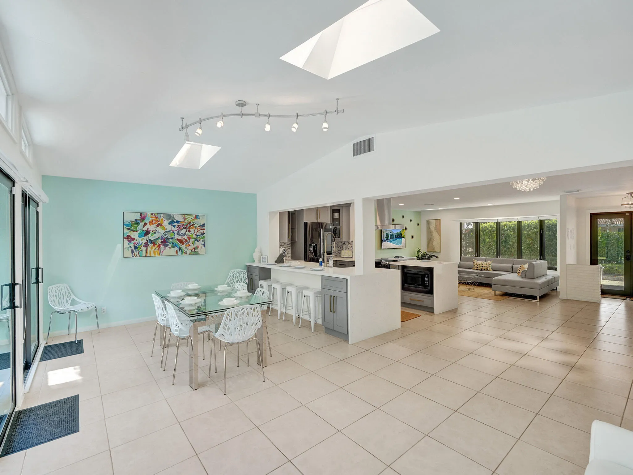 Spacious Open Formal Dining Lounge