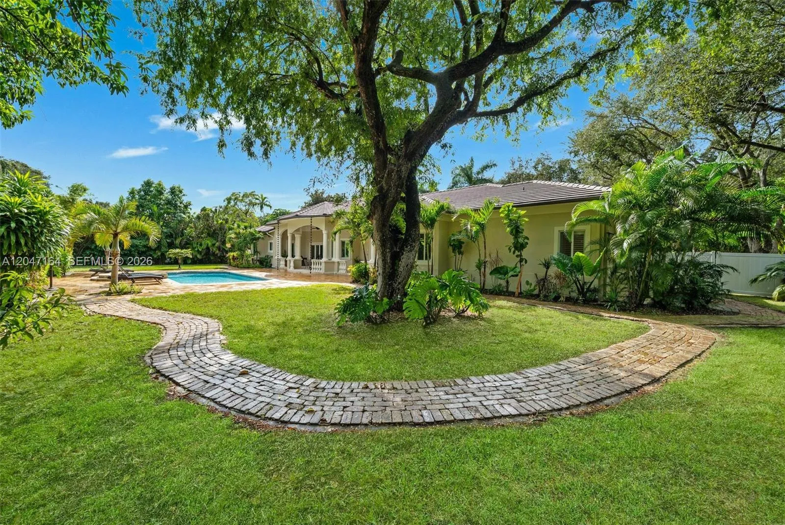 Property photo 38