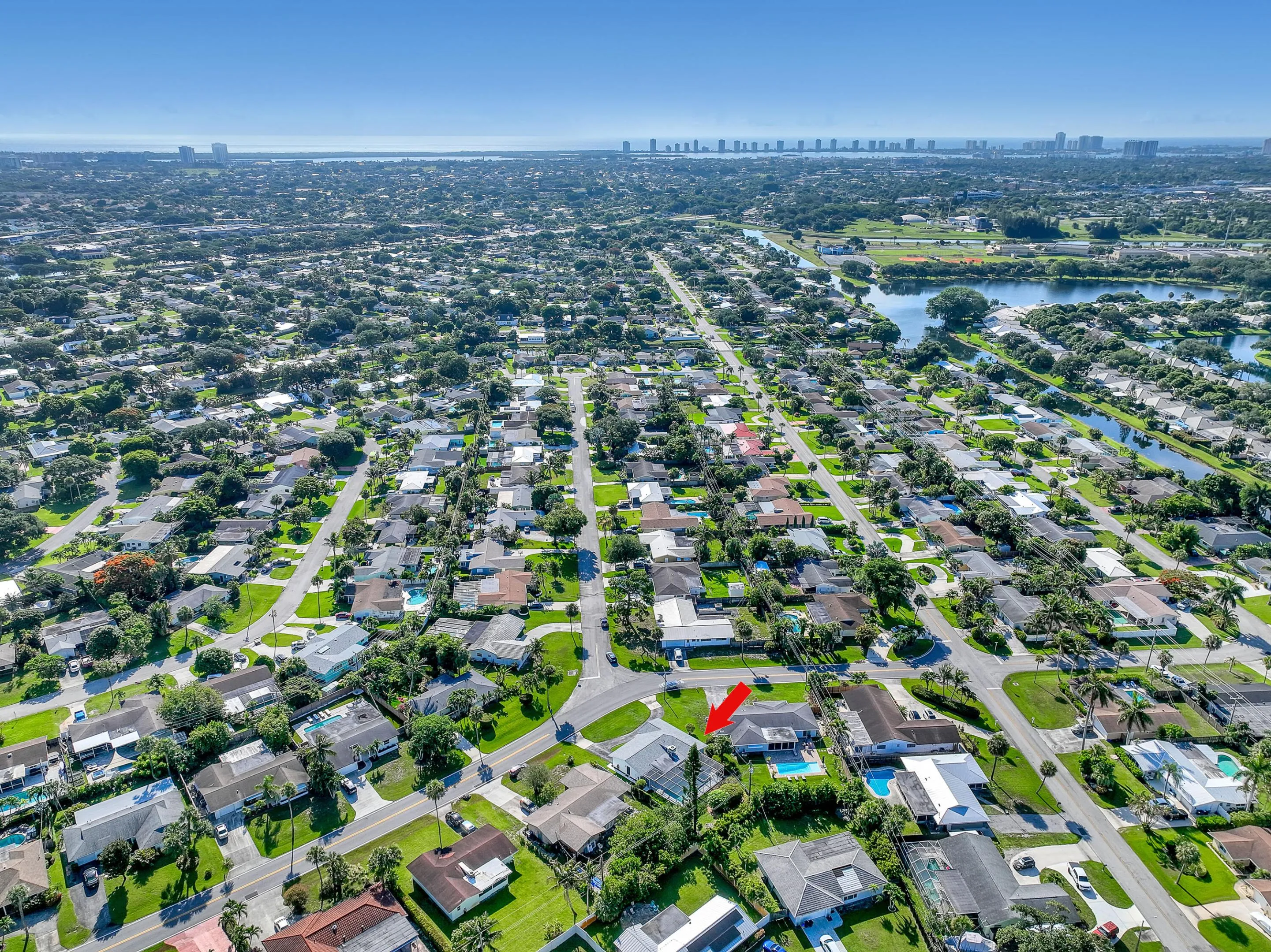 The beach, the water, and the best of Palm Beach Gardens — all just minutes from your front door.