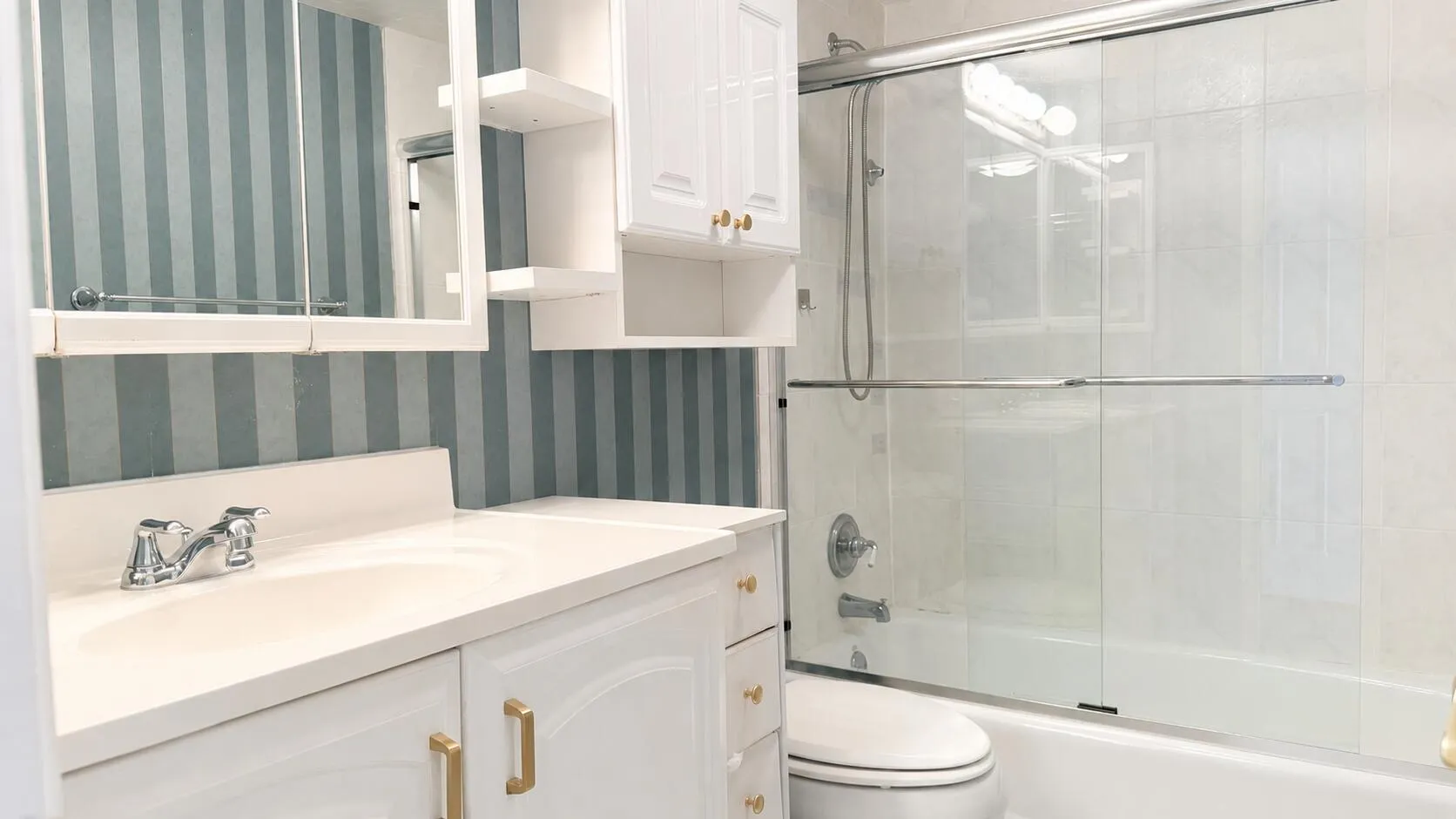 Customize your primary suite with a fabulous new bathroom