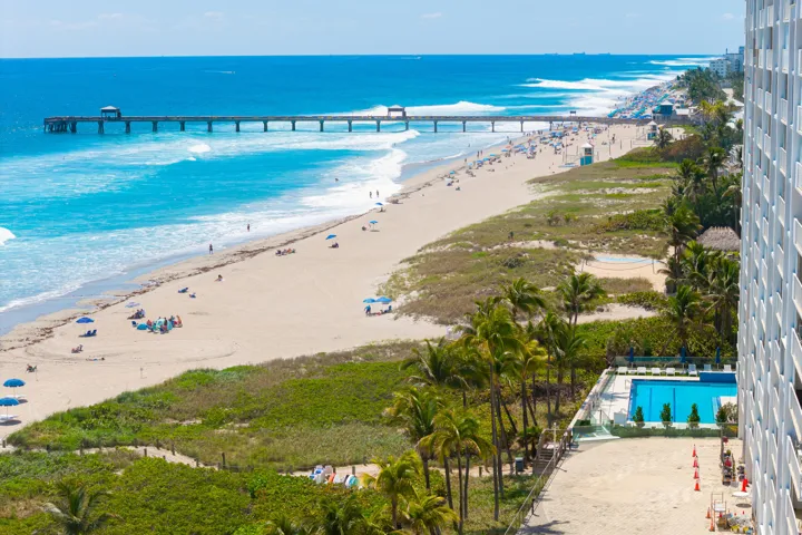 Gorgeous south view of the Pier