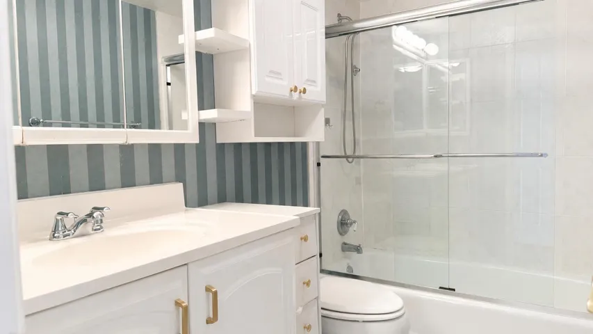 Customize your primary suite with a fabulous new bathroom
