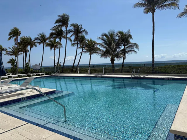 A tropical paradise awaits you!