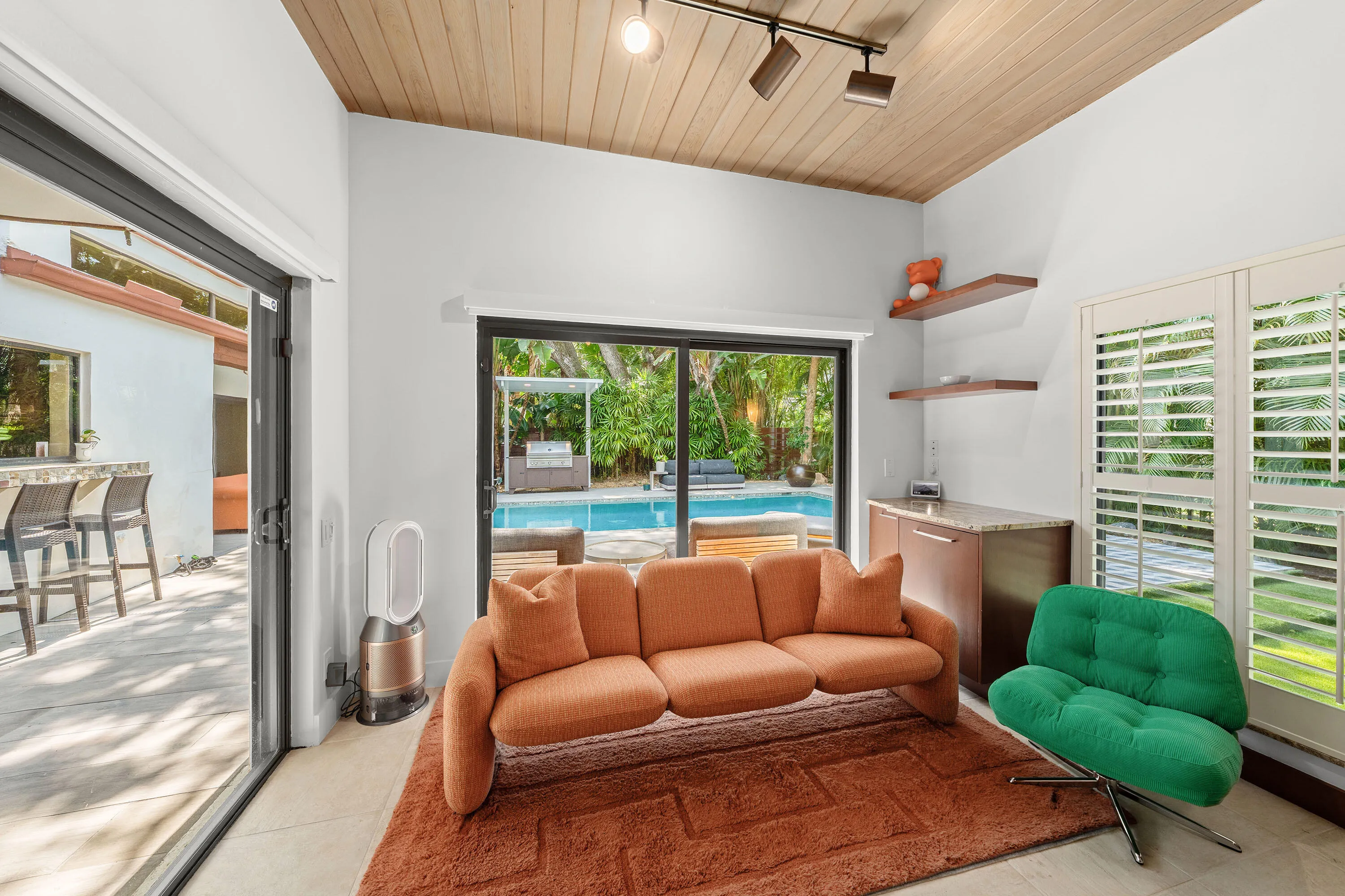 GUEST HOUSE/SUITE
