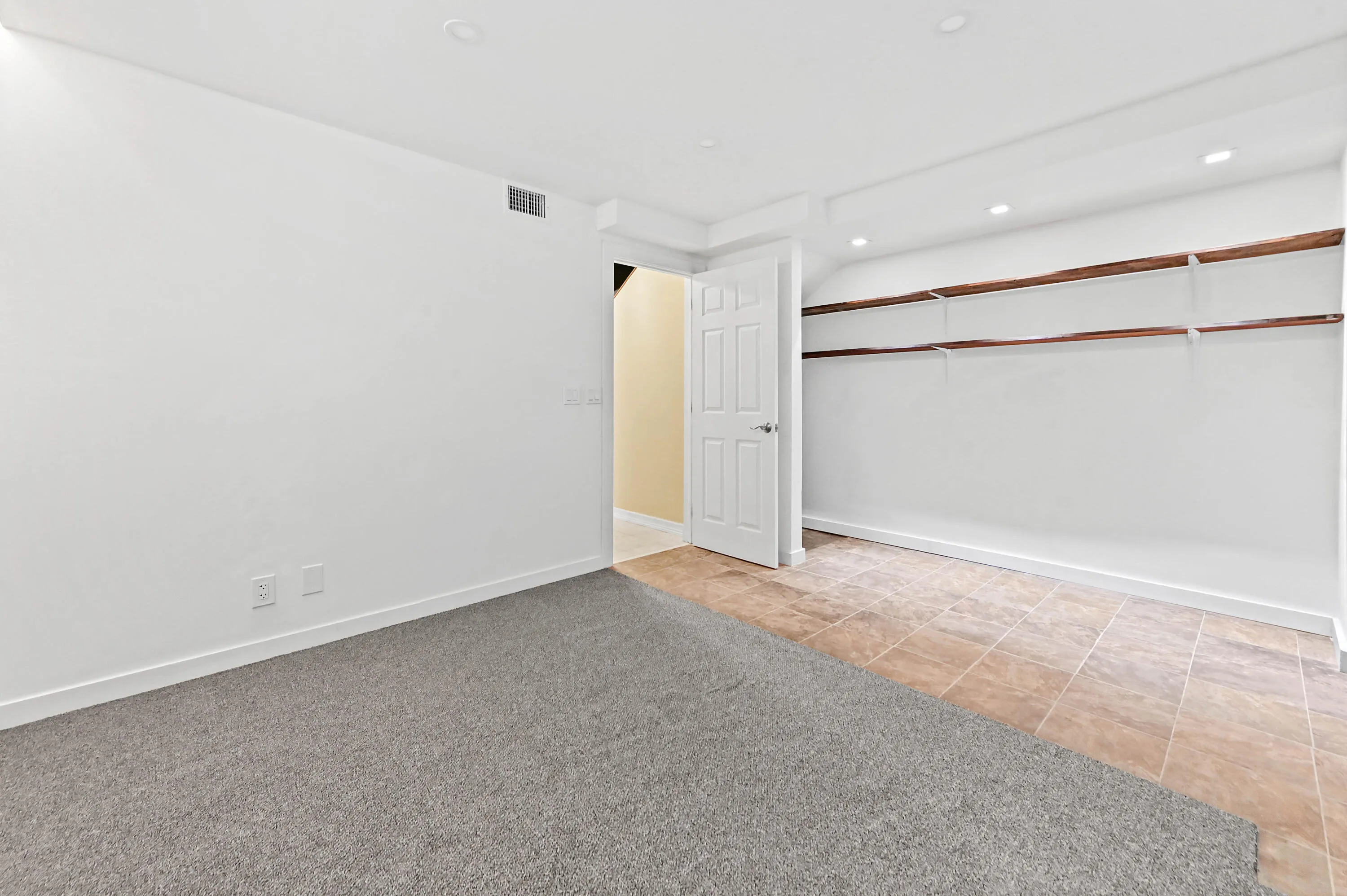 21 bedroom 02