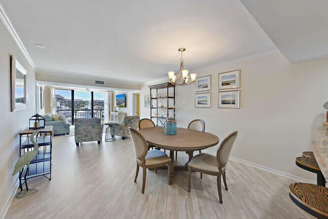 2601 Marina Isle Way Apt 303-small-009-0