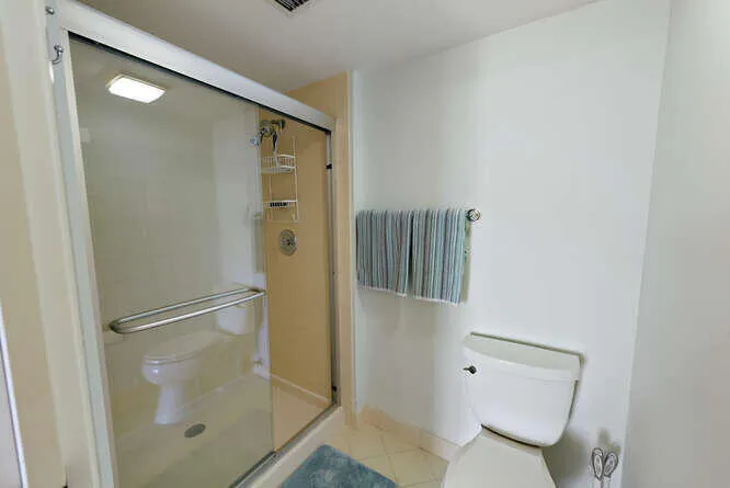 2601 Marina Isle Way Apt 303-small-016-0