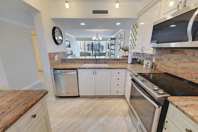 2601 Marina Isle Way Apt 303-small-008-0