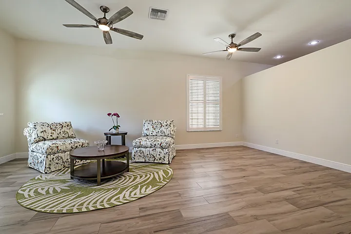 7004 SE Twin Oaks Circle-4
