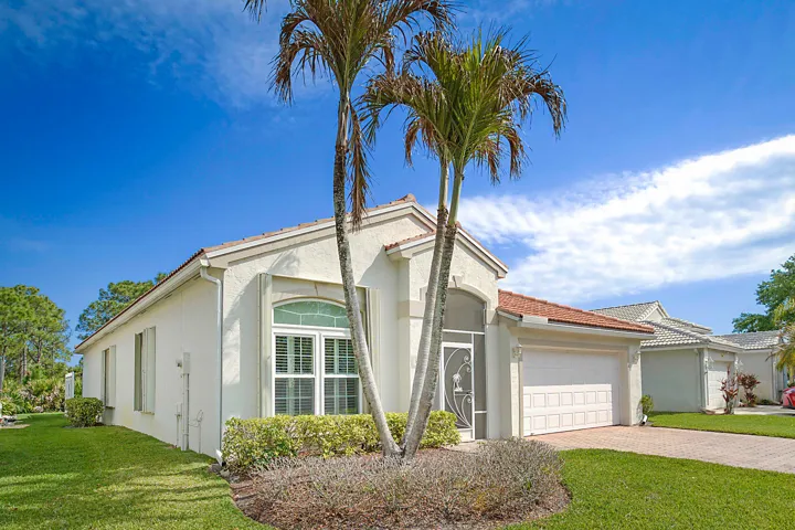 7004 SE Twin Oaks Circle-35