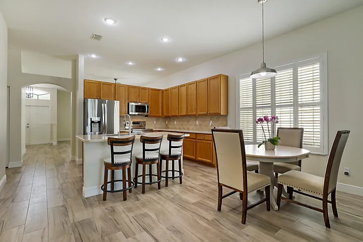 7004 SE Twin Oaks Circle-10