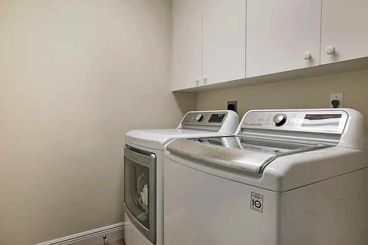 7004 SE Twin Oaks Circle-30