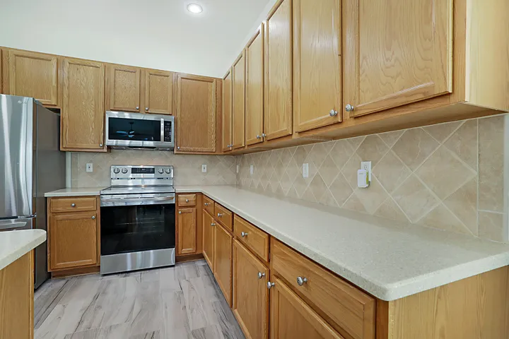 7004 SE Twin Oaks Circle-12