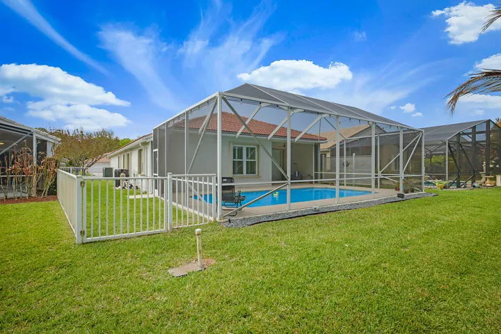 7004 SE Twin Oaks Circle-43