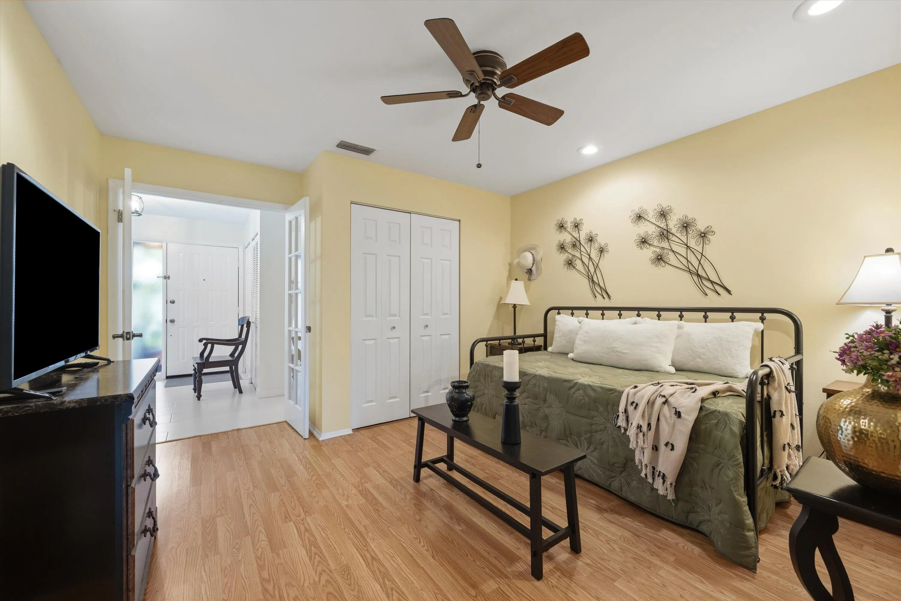 second bedroom