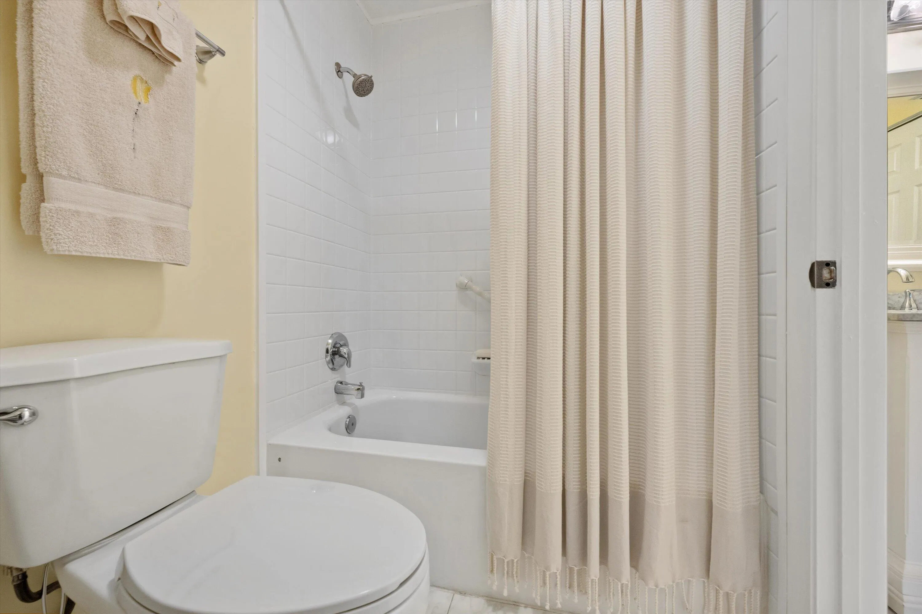 primary bathroom with tub