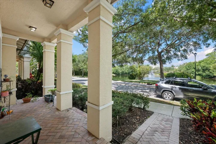 Water Front Covered​​‌​​​​‌​​‌‌​‌‌​​​‌‌​‌​‌​‌​​​‌​​ Porch