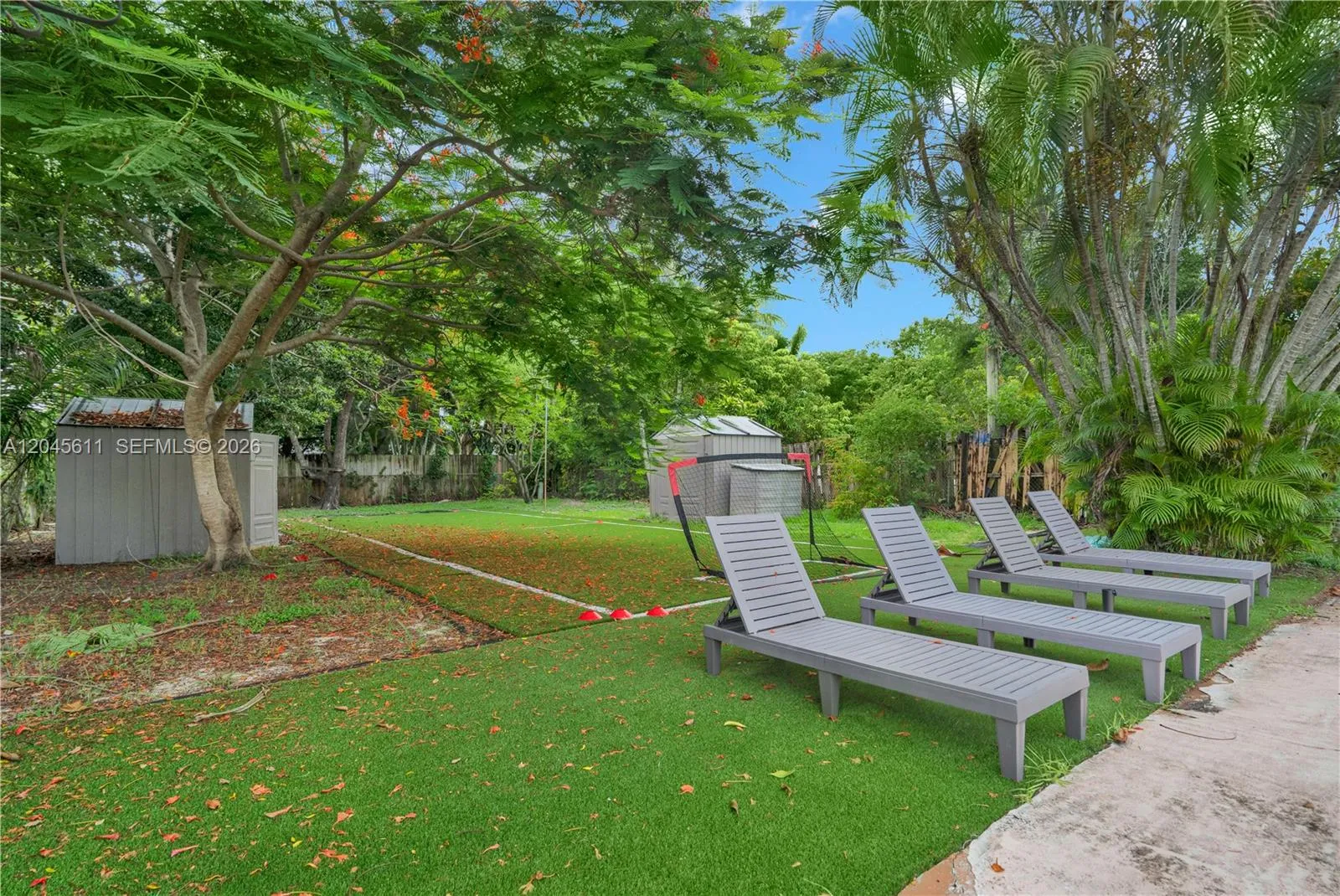 Photo 33