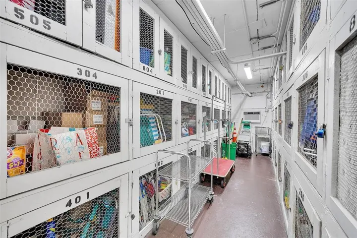 STORAGE ROOM