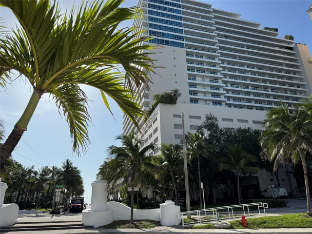 RITZ CARLTON HOTEL ..THEN THE BEACH