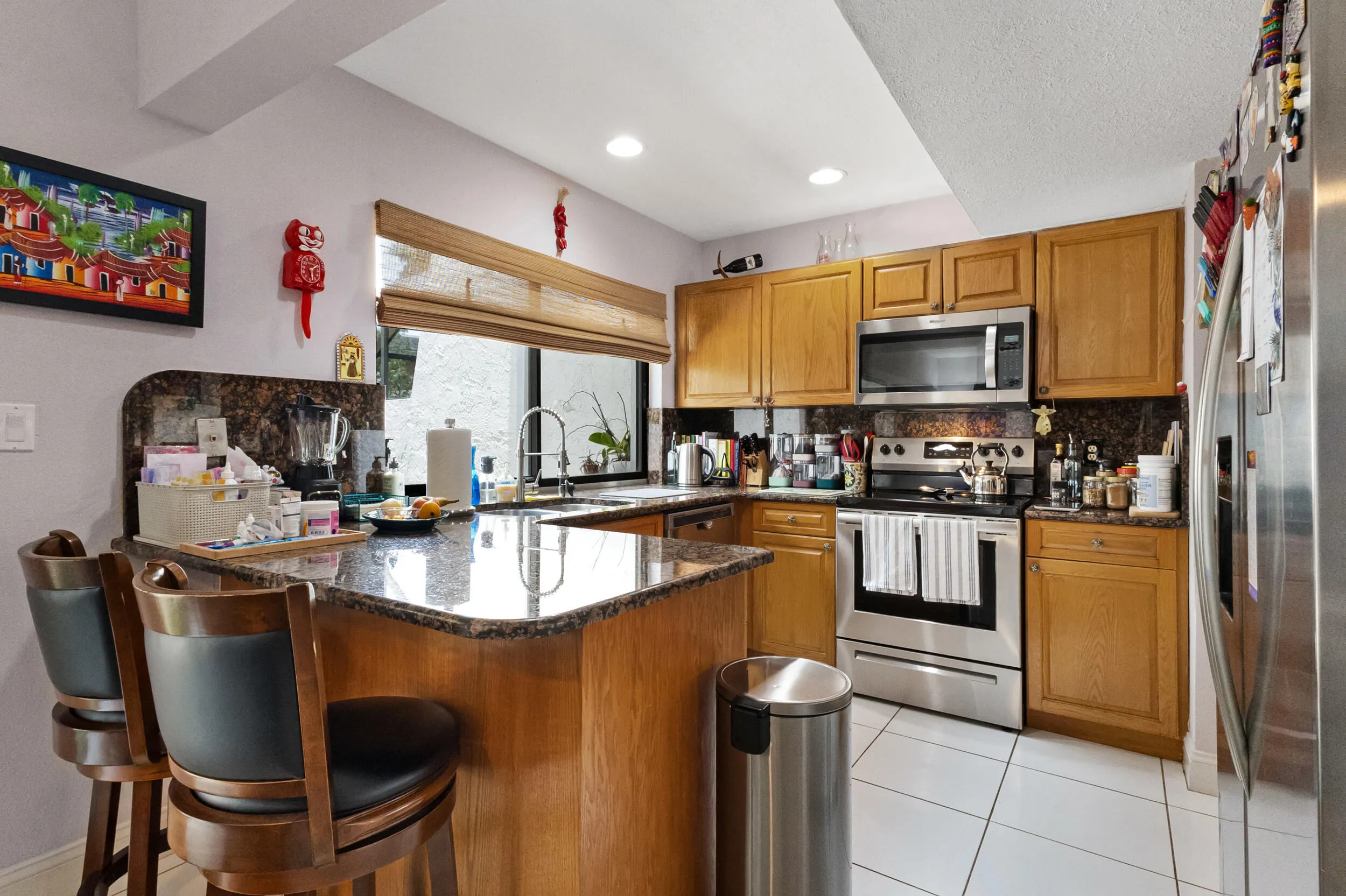 accutour_01 3015-oaktree-ln -021