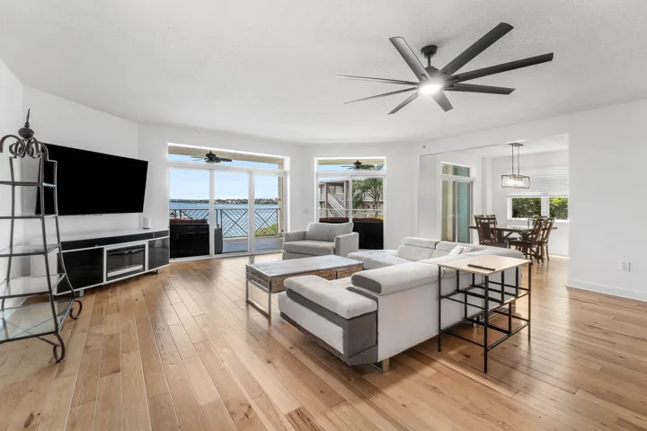 007-309EastOceanAvenue-103-Lantana-FL-33