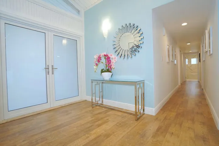 Spacious Open Foyer Entry