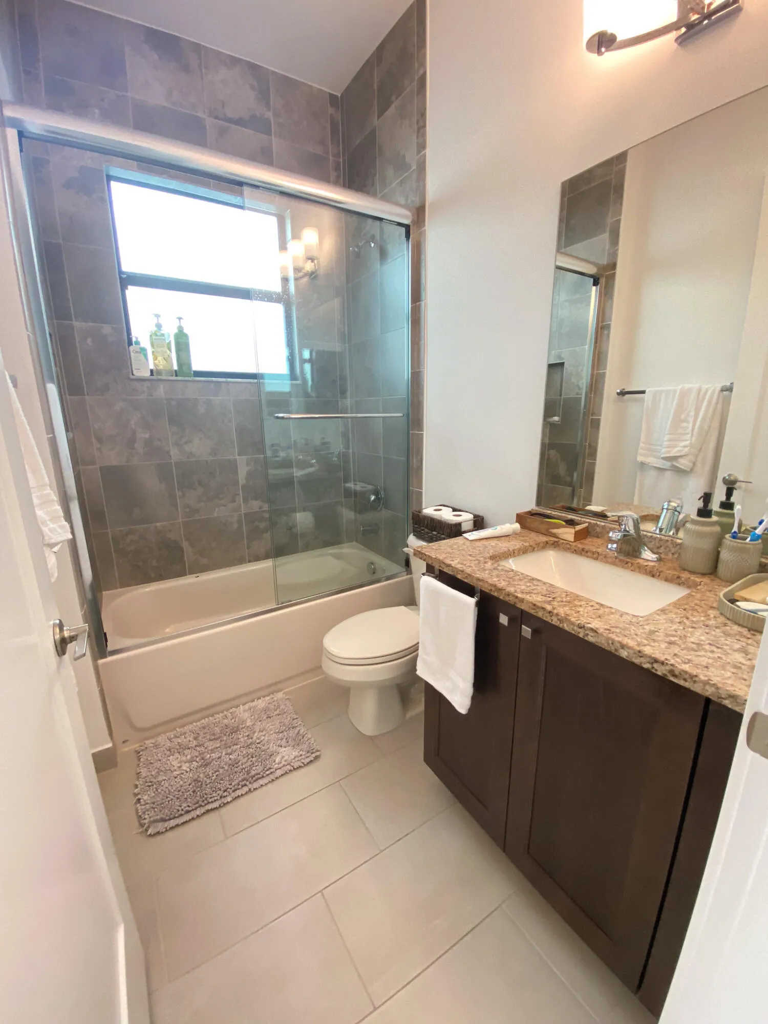 2nd bathroom
