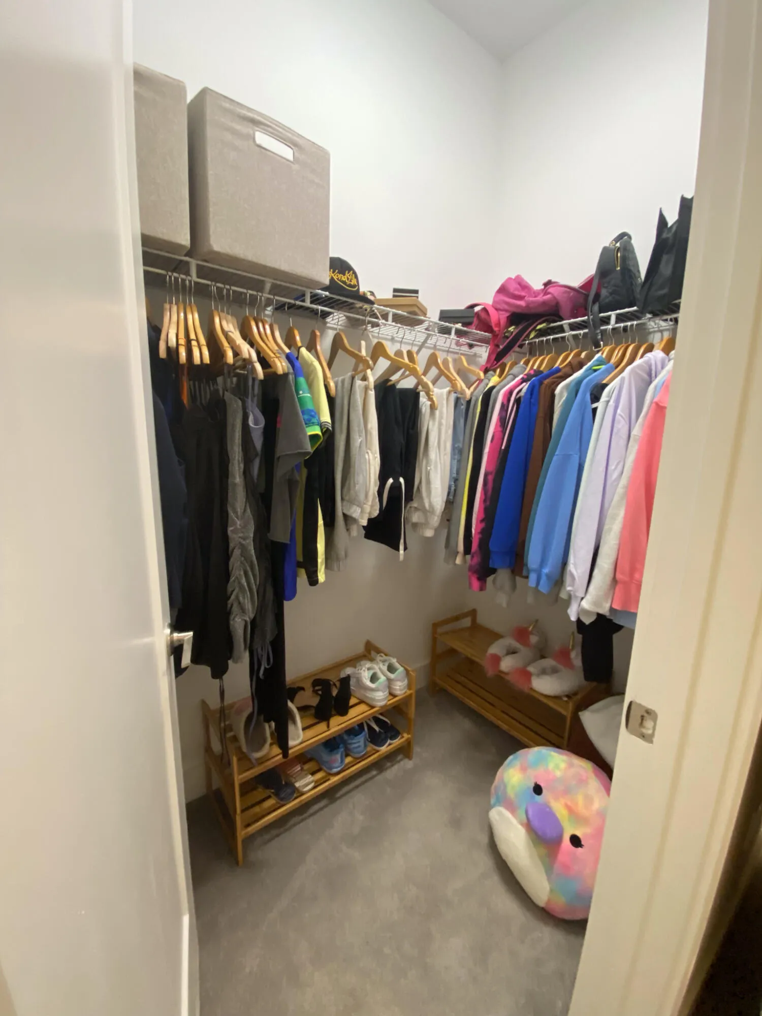 3rd bed. closet