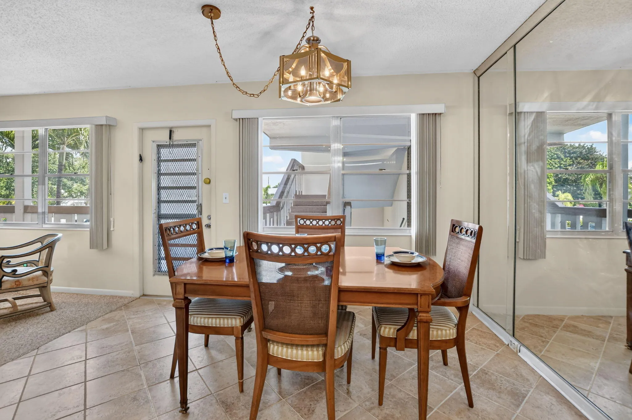 Plenty of natural light throughout!