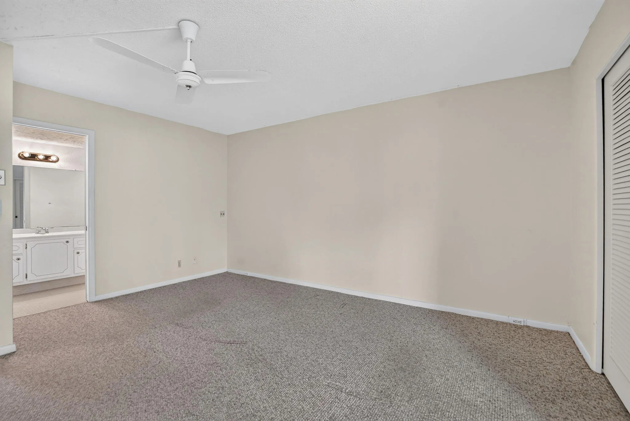 Primary full bath is located within the primary bedroom!