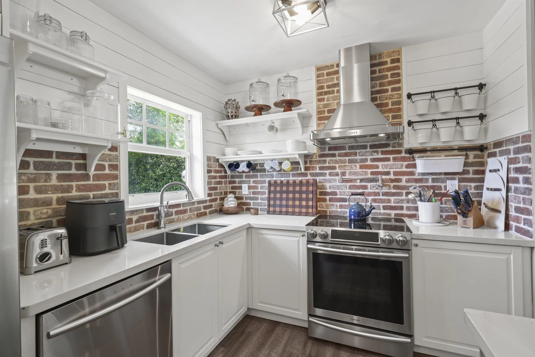 2205 West Pineridge Court - 59.jpg-SMALL
