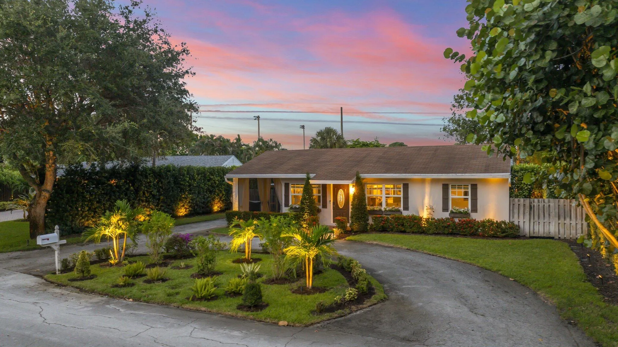 2205 West Pineridge Court - 18.jpg-SMALL
