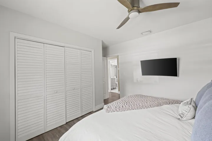 2205 West Pineridge Court - 64.jpg-SMALL