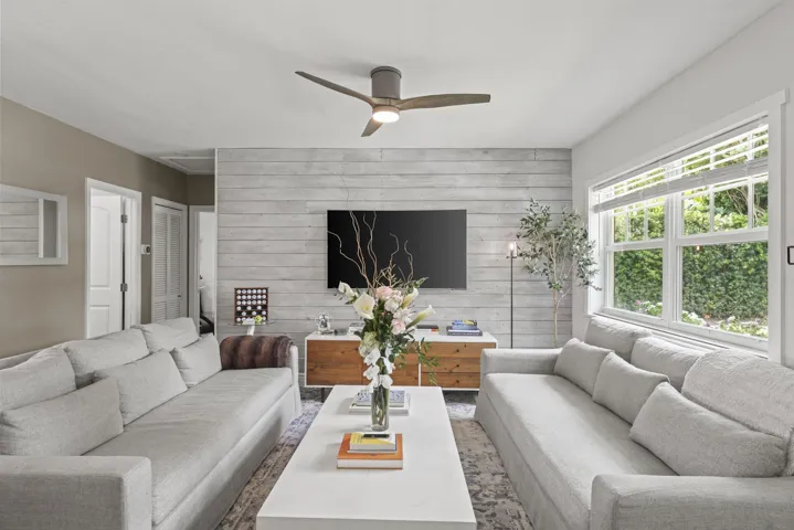 2205 West Pineridge Court - 46.jpg-SMALL