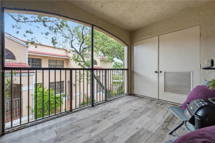 BALCONY