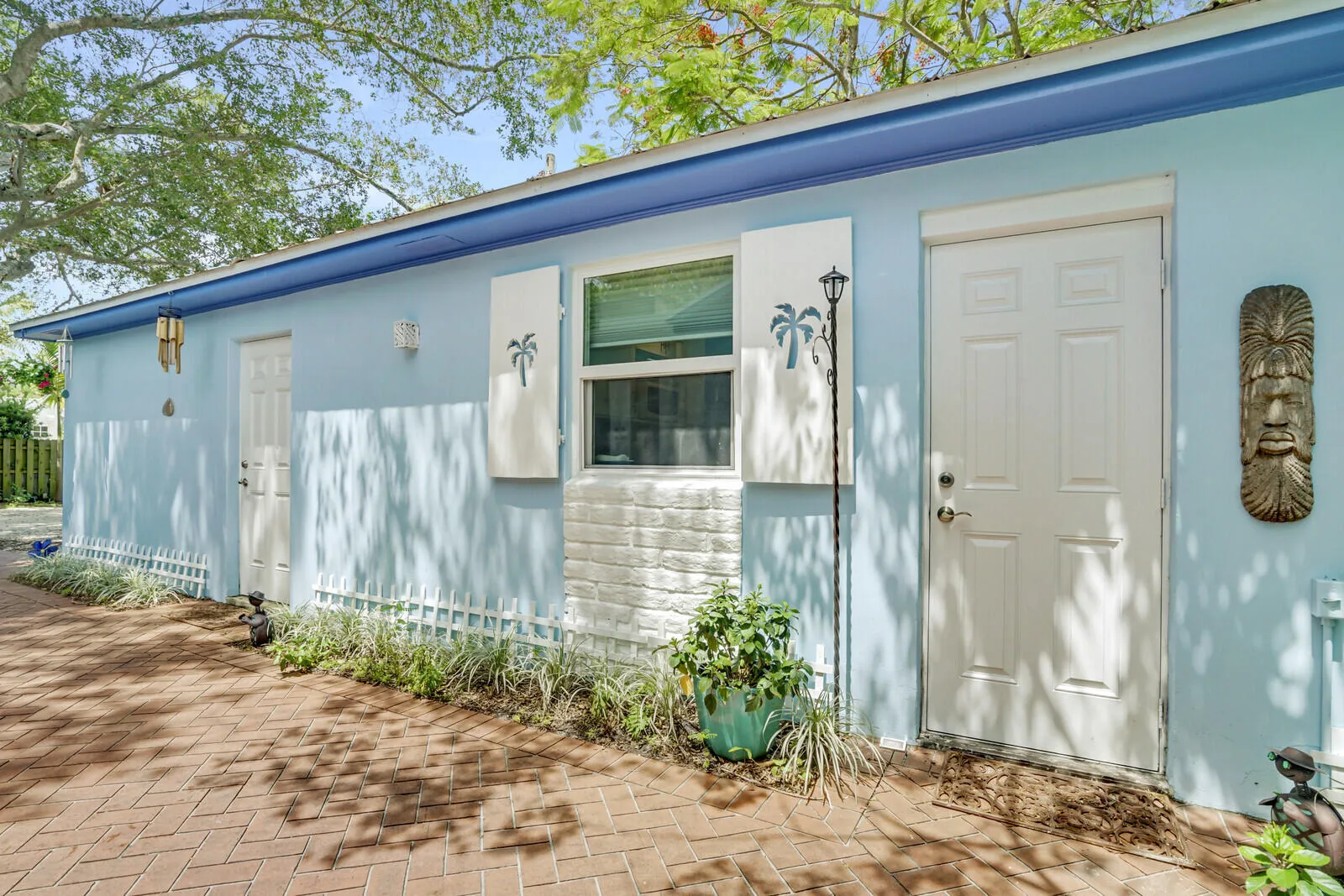 COTTAGE
