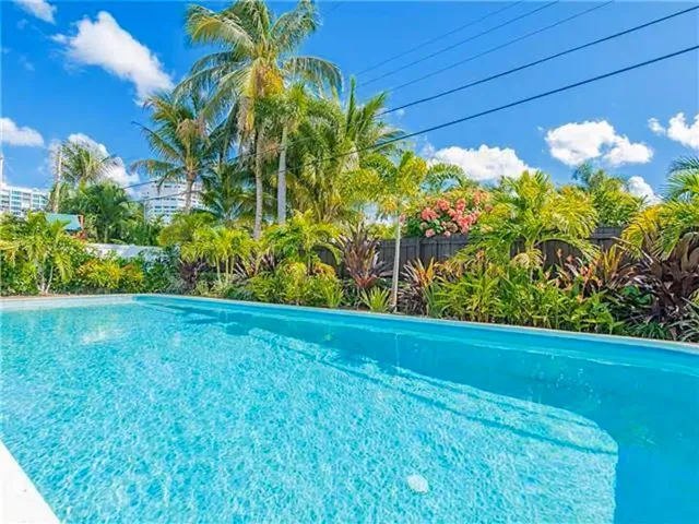 Pool Main
