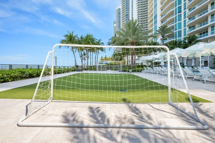 31-web-or-mls-16051-collins-ave-1902
