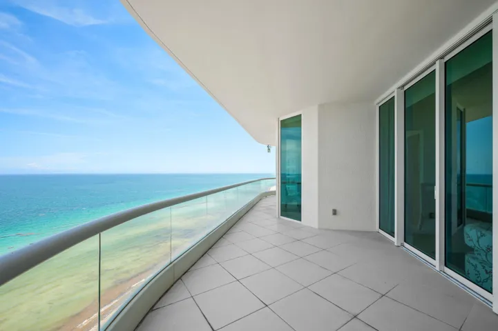 27-web-or-mls-16051-collins-ave-1902