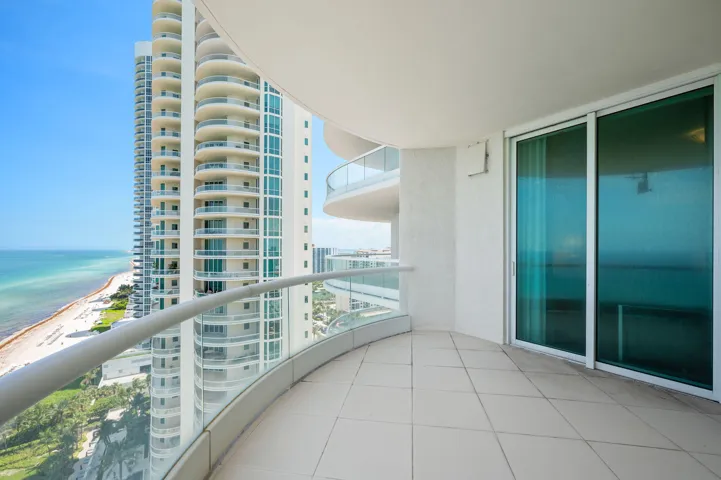 28-web-or-mls-16051-collins-ave-1902