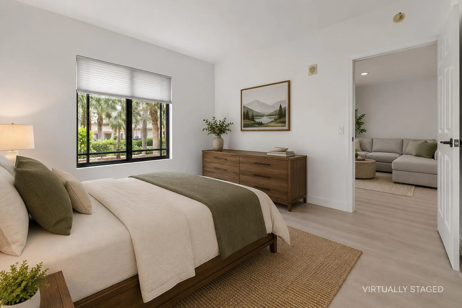 2nd bedroom