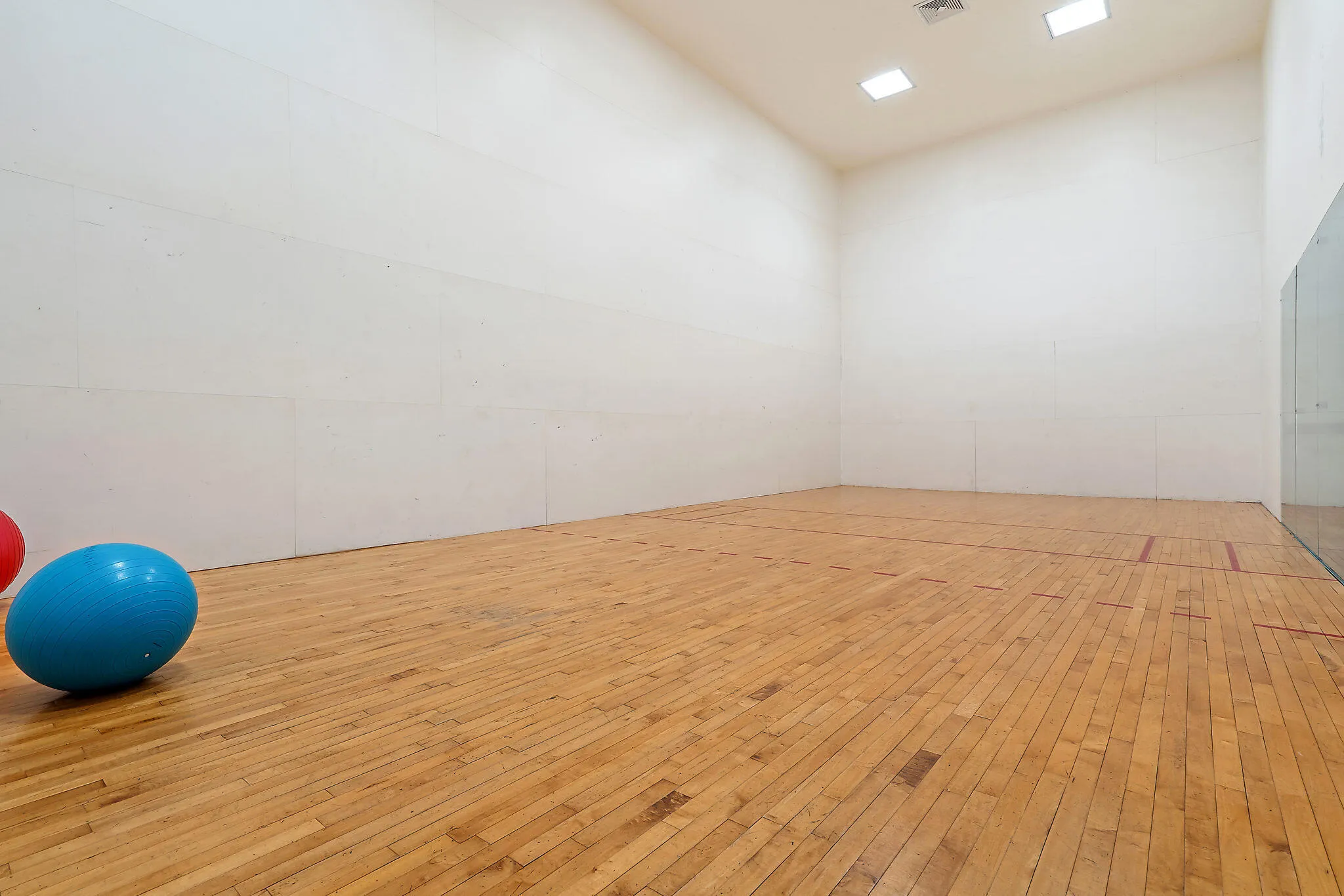 San Matera Racquet Ball Court