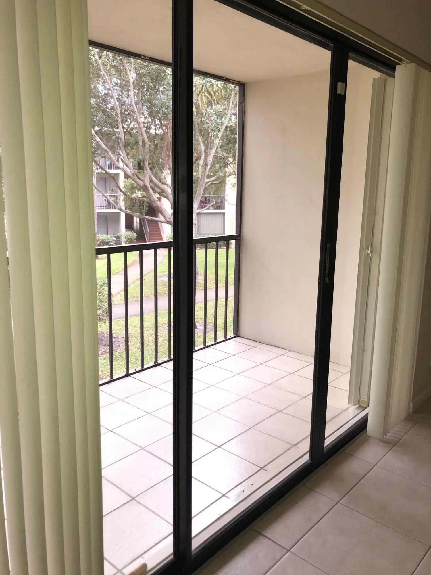 Screened Balcony
